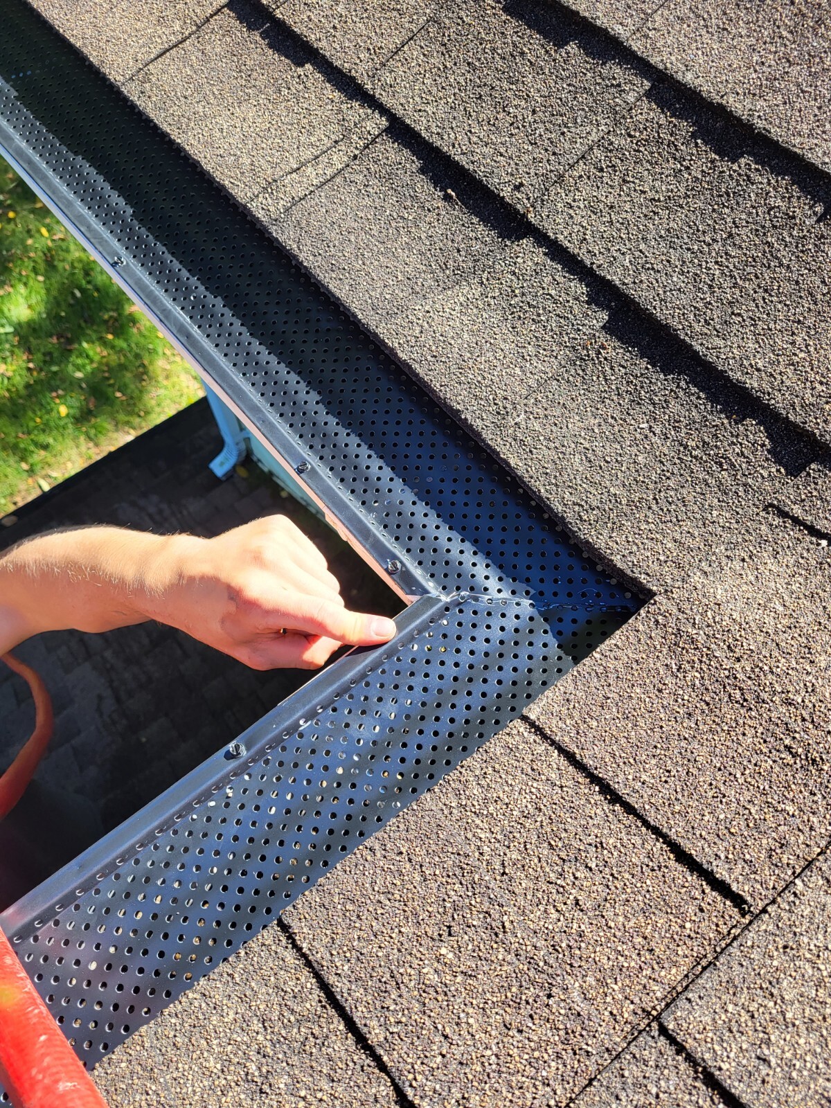 Gutter guard